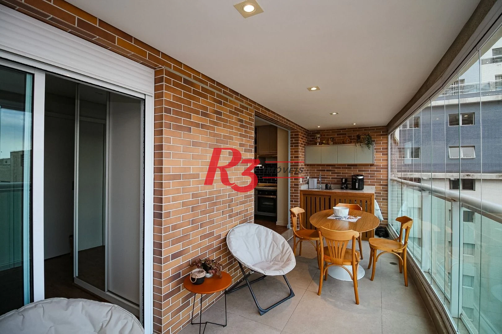 Apartamento com 2 dormitórios à venda, 68 m² por R$ 1.495.000,00 - Pompéia - Santos/SP