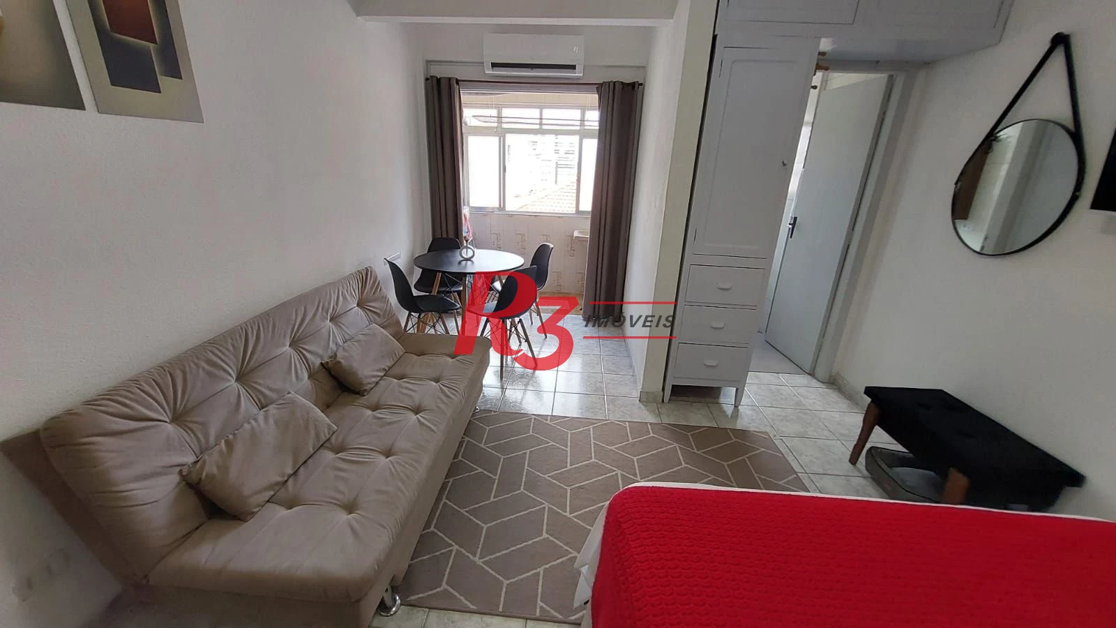 Studio mobiliado 1 quadra da praia em santos
