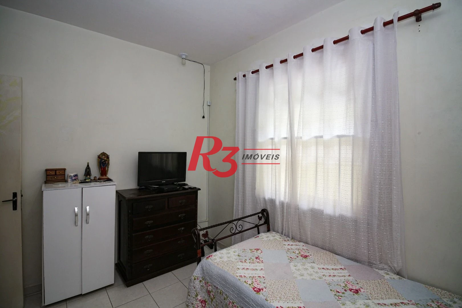 Apartamento com 2 dormitórios à venda, 75 m² por R$ 350.000,00 - Marapé - Santos/SP