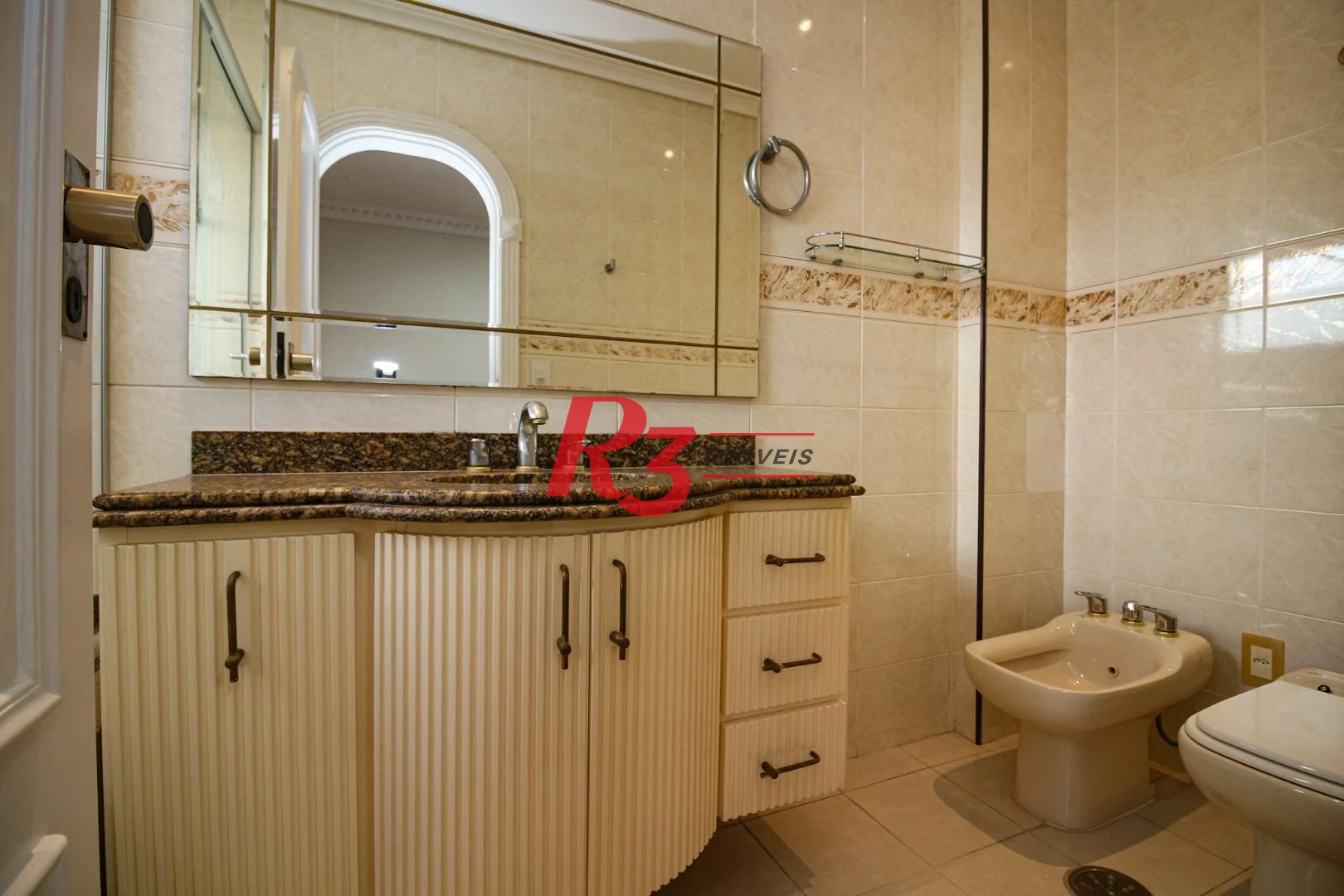 Apartamento para alugar, 377 m² por R$ 18.720,97/mês - Gonzaga - Santos/SP