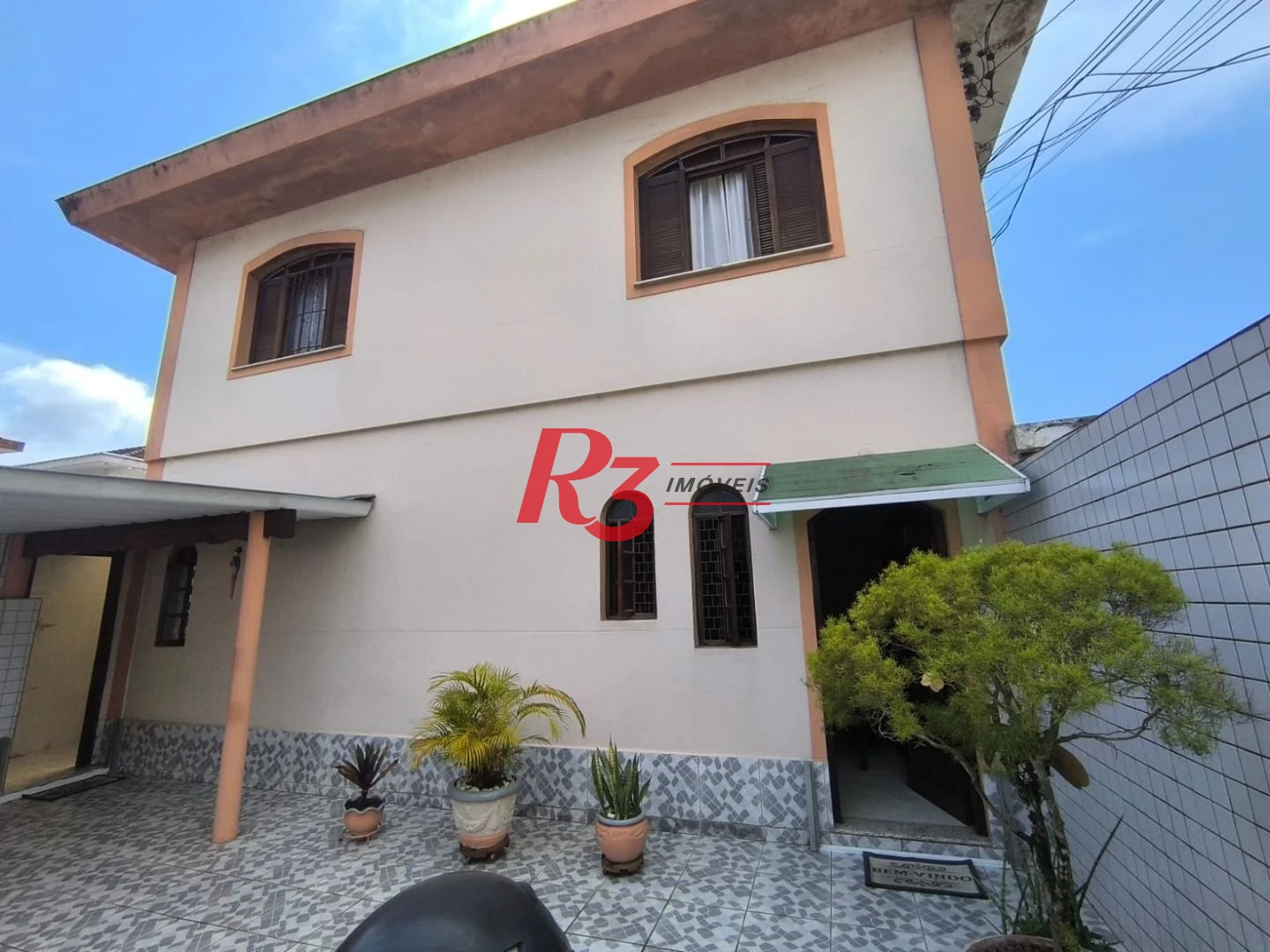 Sobrado com 2 dormitórios à venda, 100 m² por R$ 710.000,00 - Vila Valença - São Vicente/SP