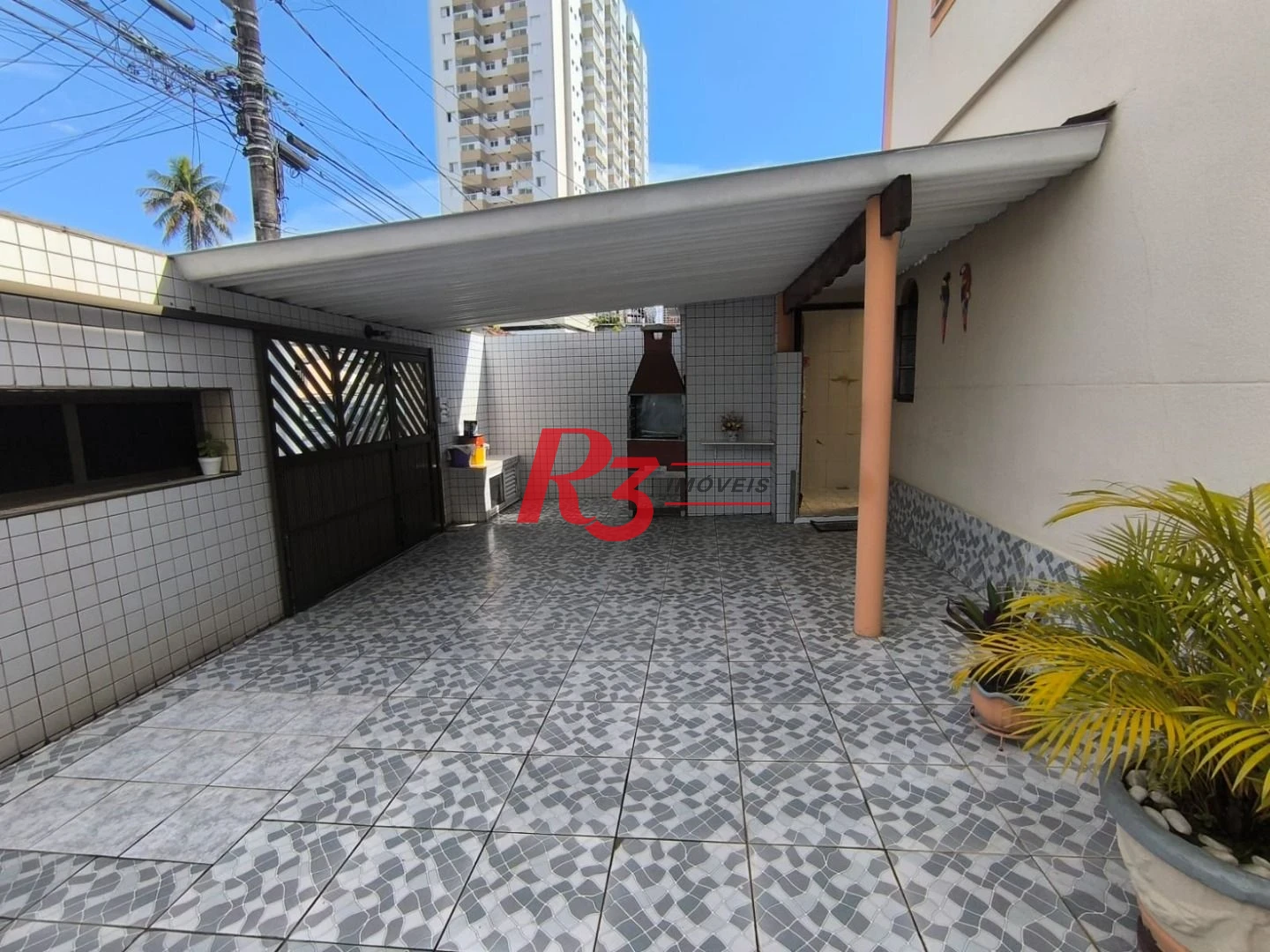Sobrado com 2 dormitórios à venda, 100 m² por R$ 710.000,00 - Vila Valença - São Vicente/SP