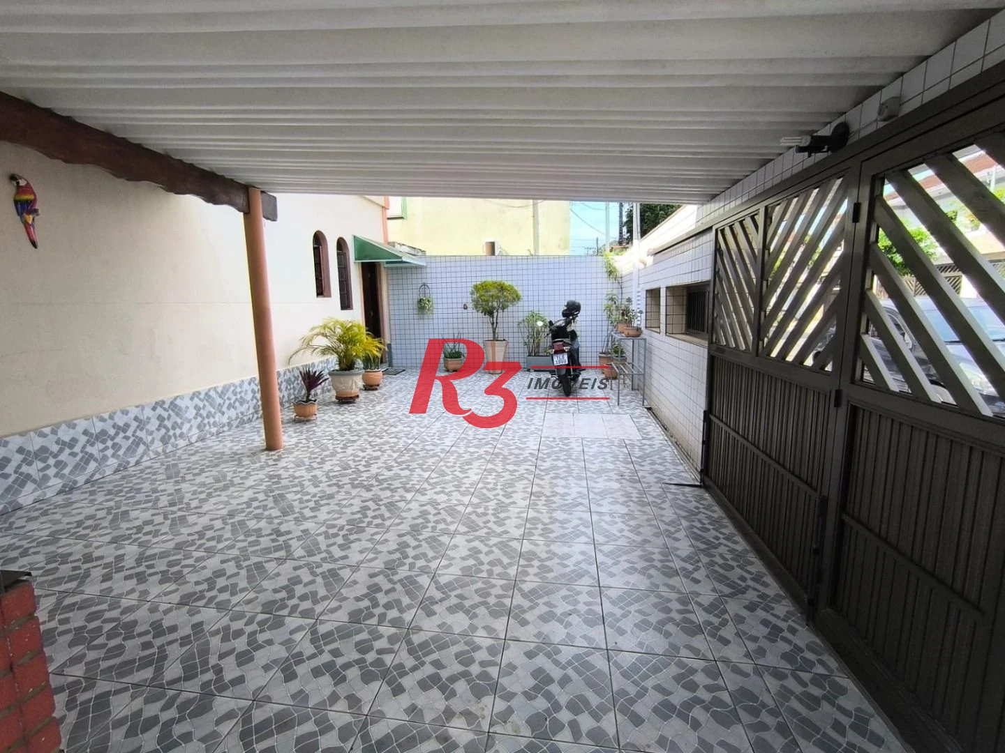 Sobrado com 2 dormitórios à venda, 100 m² por R$ 710.000,00 - Vila Valença - São Vicente/SP
