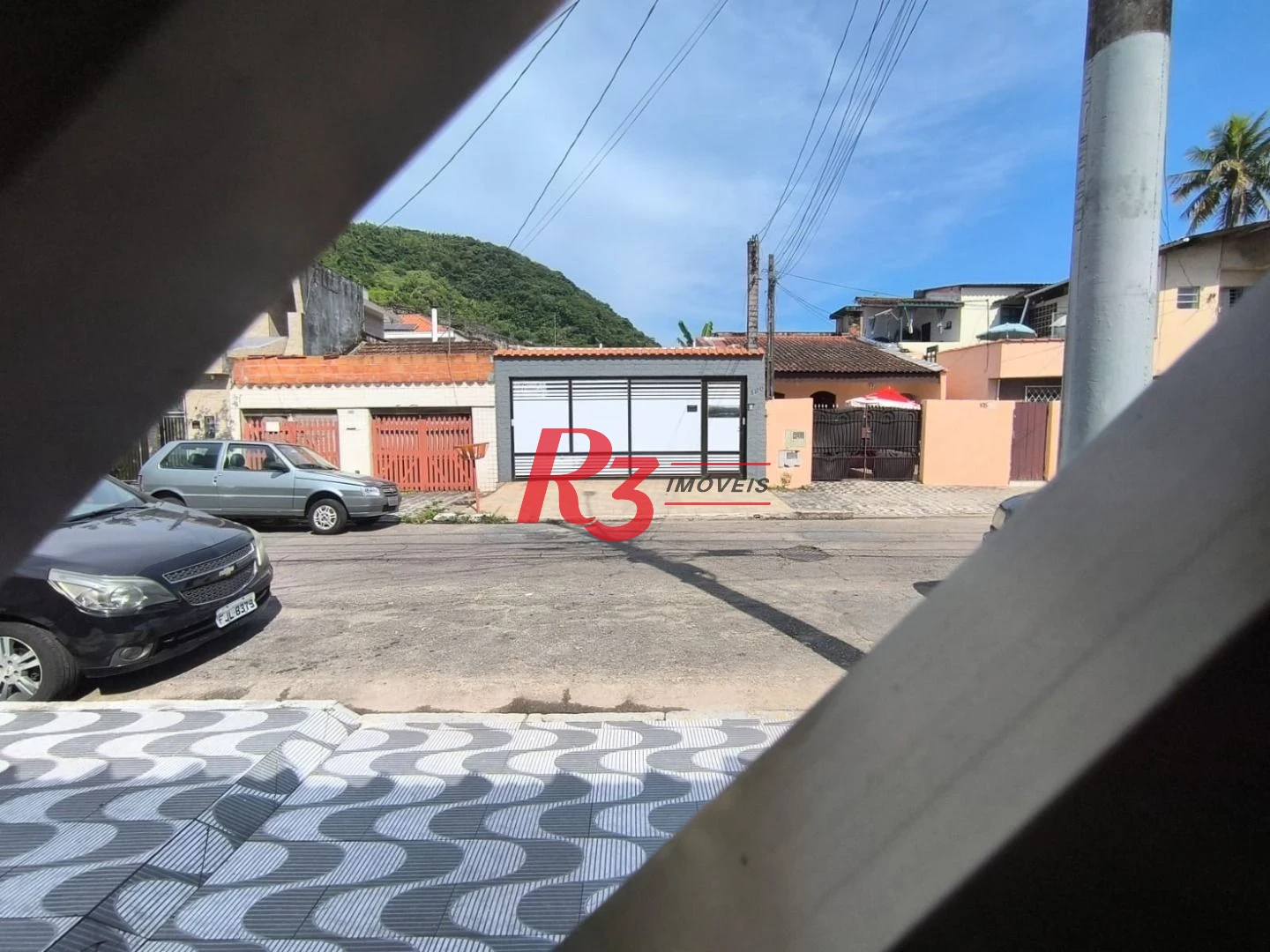 Sobrado com 2 dormitórios à venda, 100 m² por R$ 710.000,00 - Vila Valença - São Vicente/SP