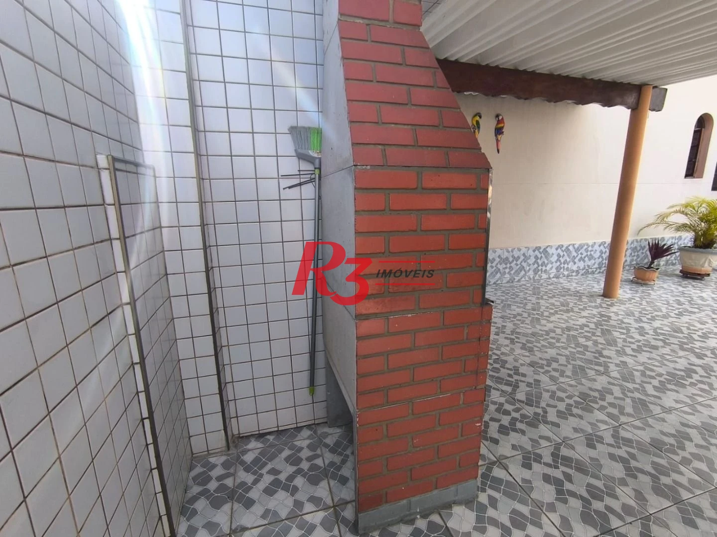 Sobrado com 2 dormitórios à venda, 100 m² por R$ 710.000,00 - Vila Valença - São Vicente/SP