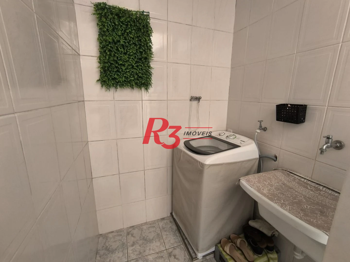 Sobrado com 2 dormitórios à venda, 100 m² por R$ 710.000,00 - Vila Valença - São Vicente/SP