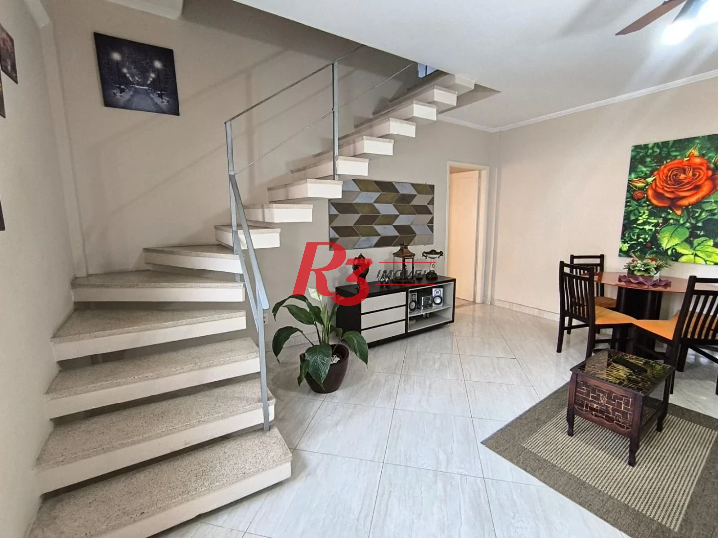 Sobrado com 2 dormitórios à venda, 100 m² por R$ 710.000,00 - Vila Valença - São Vicente/SP
