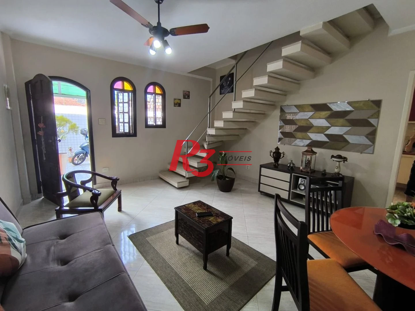 Sobrado com 2 dormitórios à venda, 100 m² por R$ 710.000,00 - Vila Valença - São Vicente/SP