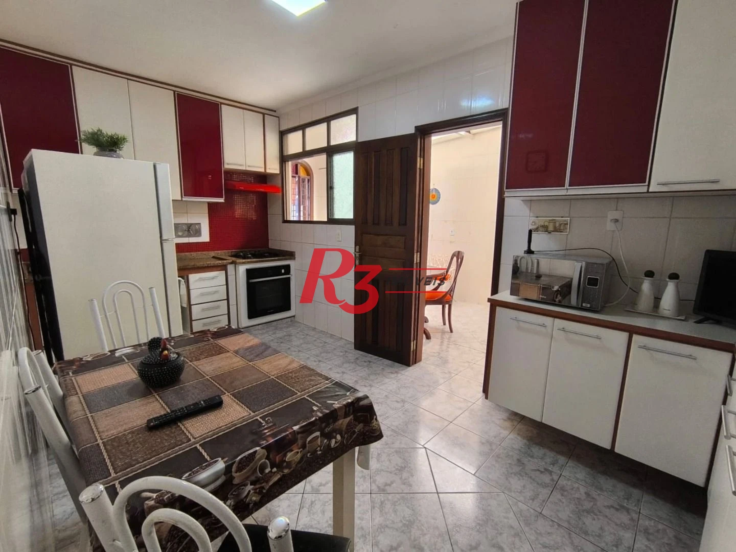 Sobrado com 2 dormitórios à venda, 100 m² por R$ 710.000,00 - Vila Valença - São Vicente/SP