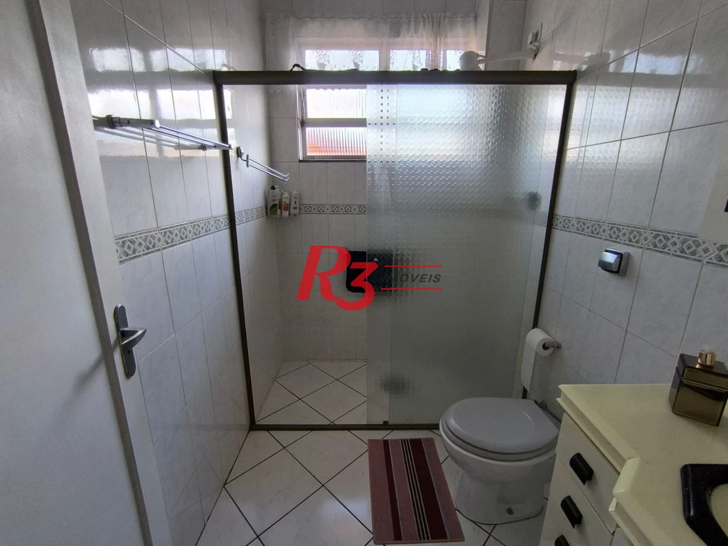 Sobrado com 2 dormitórios à venda, 100 m² por R$ 710.000,00 - Vila Valença - São Vicente/SP