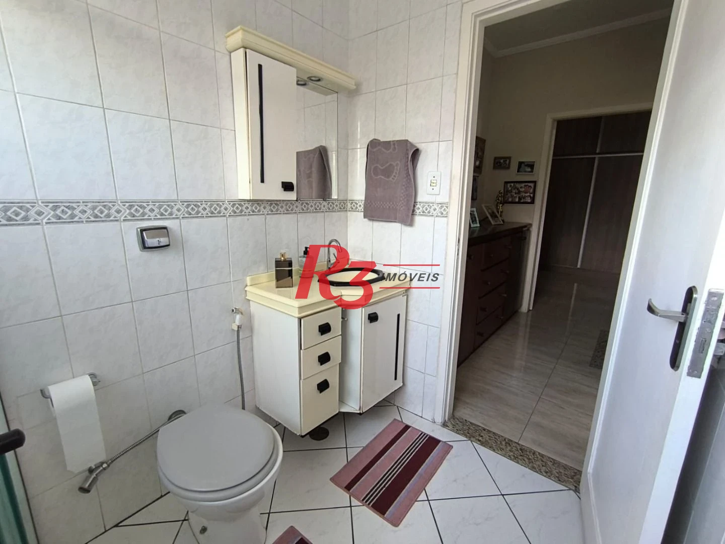 Sobrado com 2 dormitórios à venda, 100 m² por R$ 710.000,00 - Vila Valença - São Vicente/SP