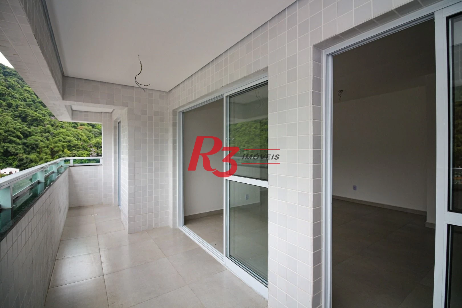 APARTAMENTO 02 QUARTOS COM VARANDA GOURMET NO MARAPE