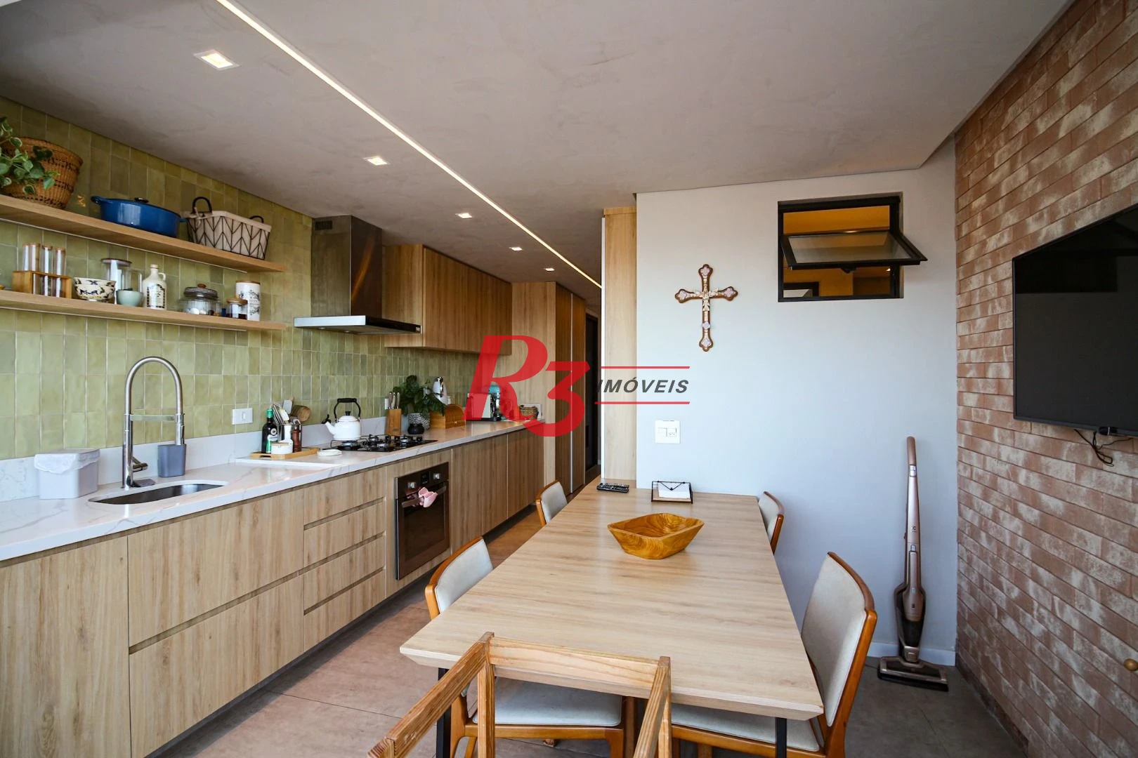 Apartamento à venda, 74 m² por R$ 1.080.000,00 - Embaré - Santos/SP