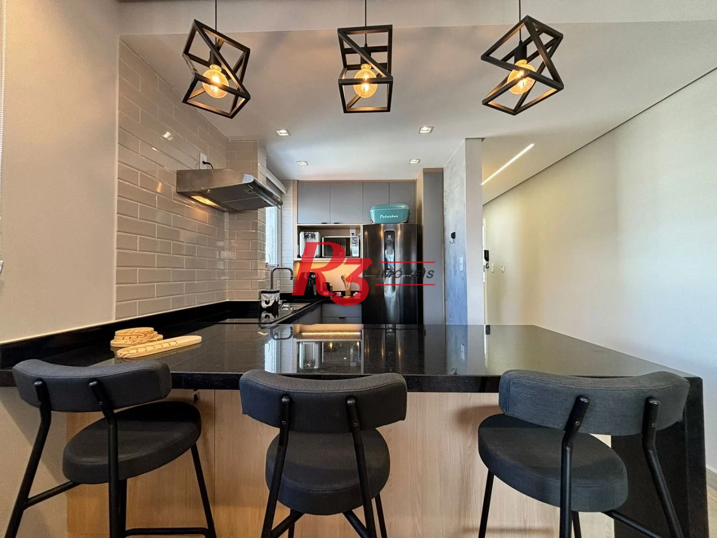 Apartamento com 1 dormitório para alugar, 44 m² por R$ 5.500,02/mês - Gonzaga - Santos/SP
