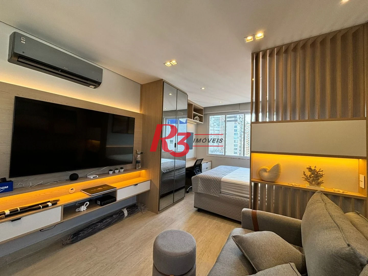 Apartamento com 1 dormitório para alugar, 44 m² por R$ 5.500,02/mês - Gonzaga - Santos/SP