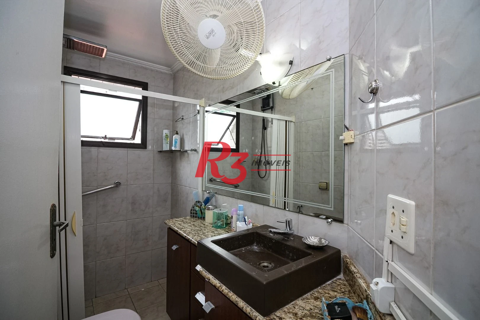 Apartamento com 2 dormitórios para alugar, 67 m² por R$ 4.500,00/mês - José Menino - Santos/SP