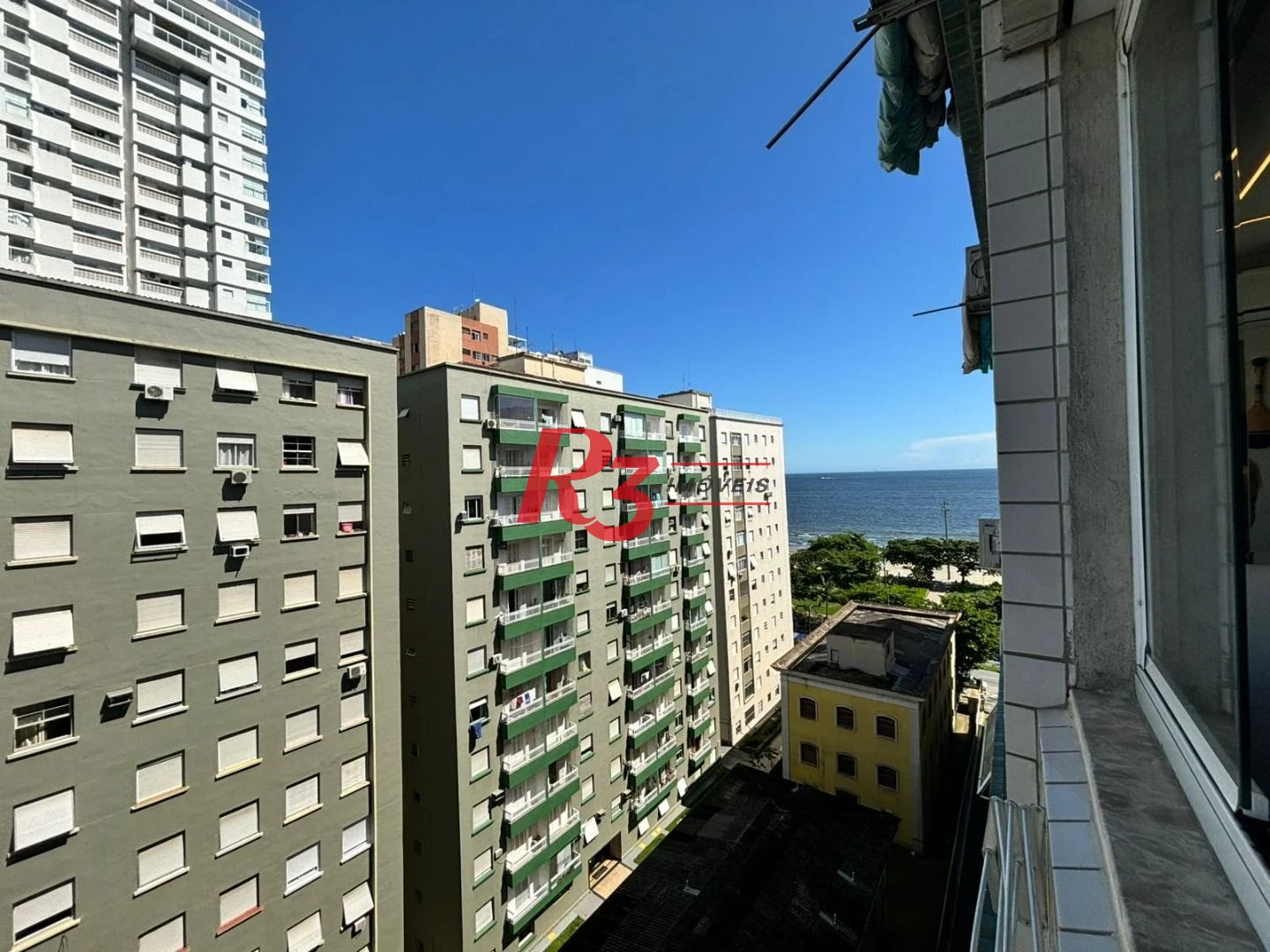 Kitnet com 1 dormitório para alugar, 28 m² por R$ 5.000,02/mês - Embaré - Santos/SP