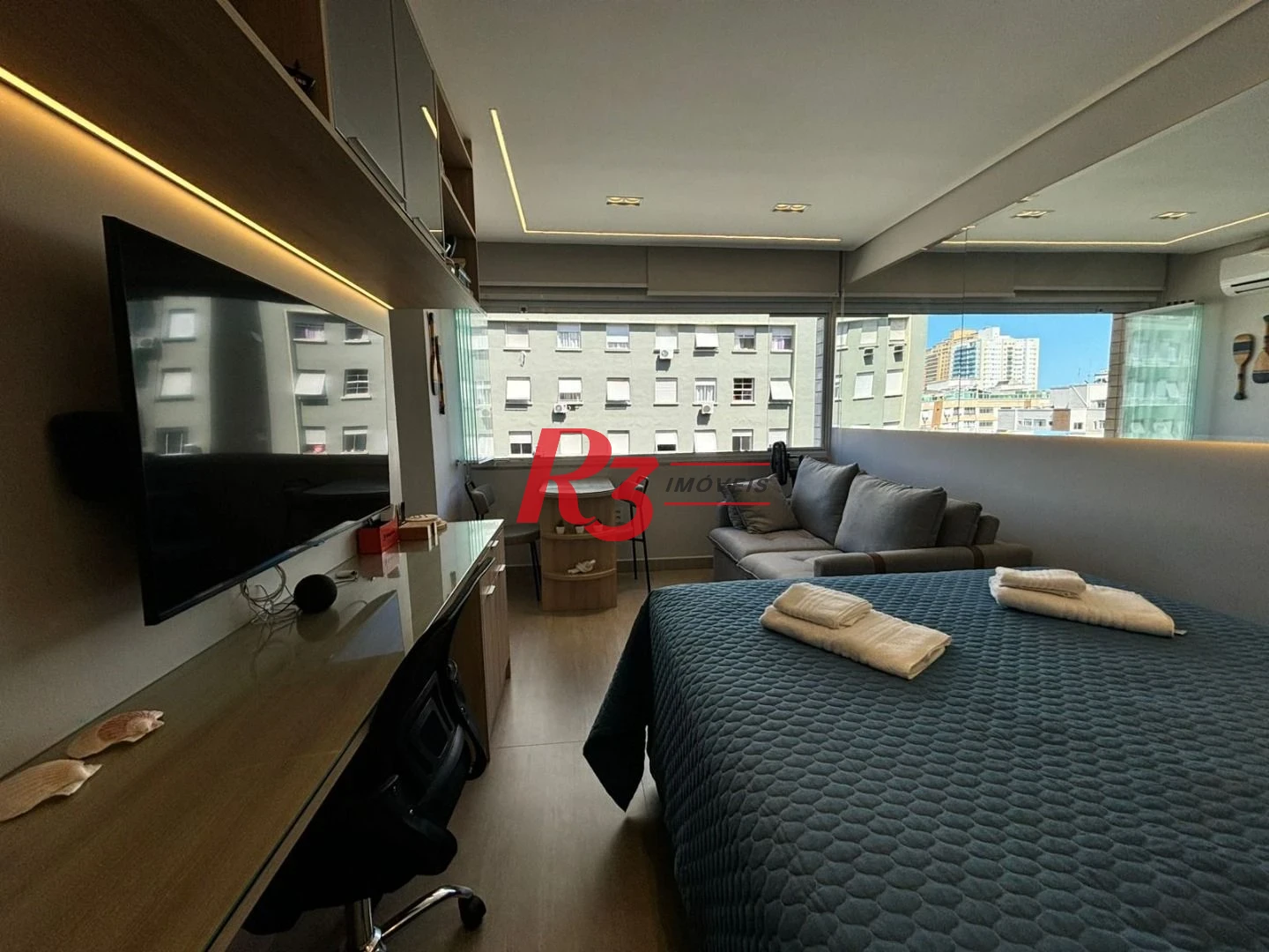 Kitnet com 1 dormitório para alugar, 28 m² por R$ 5.000,02/mês - Embaré - Santos/SP