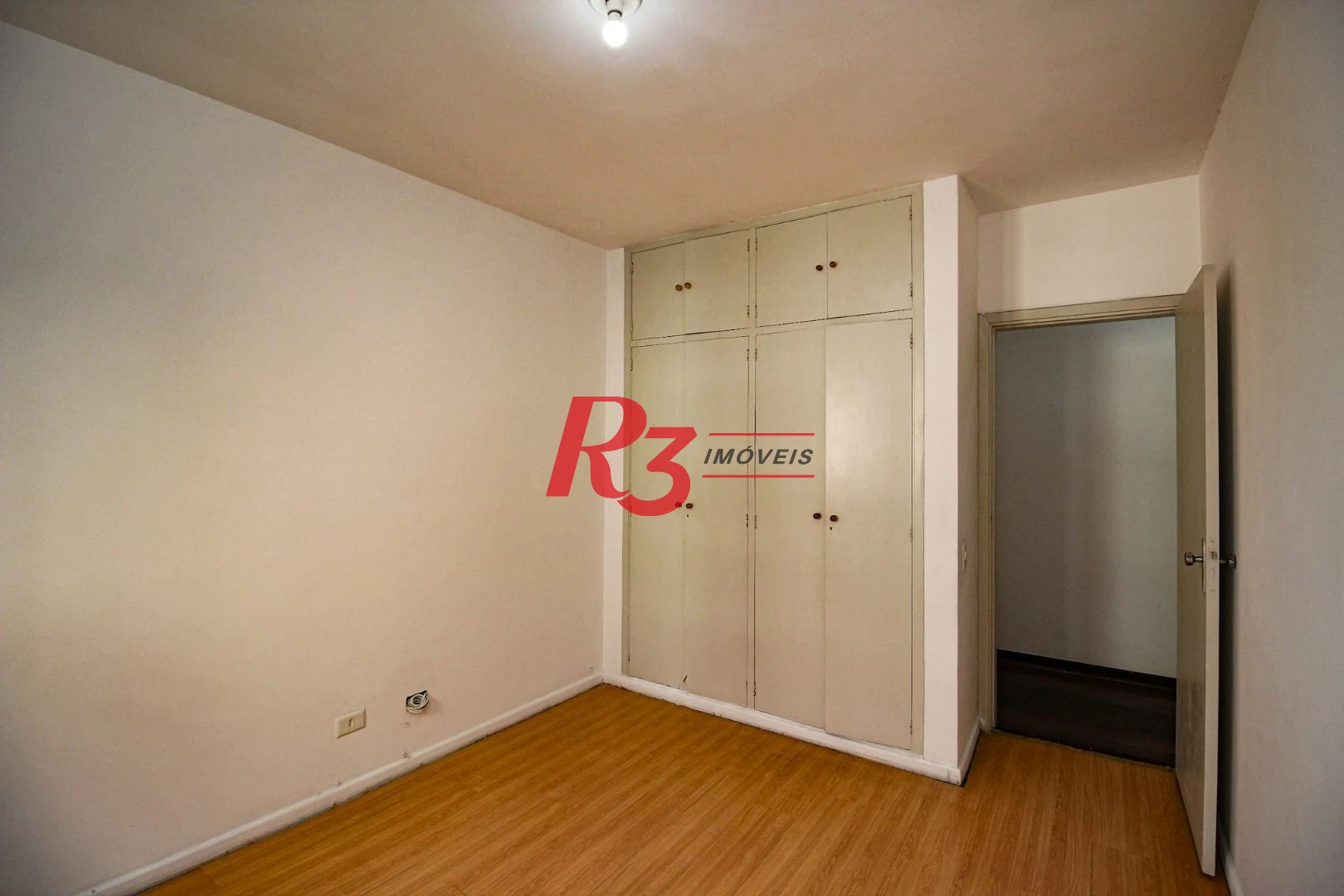 Apartamento com 3 dormitórios à venda, 107 m² por R$ 845.000,00 - Boqueirão - Santos/SP