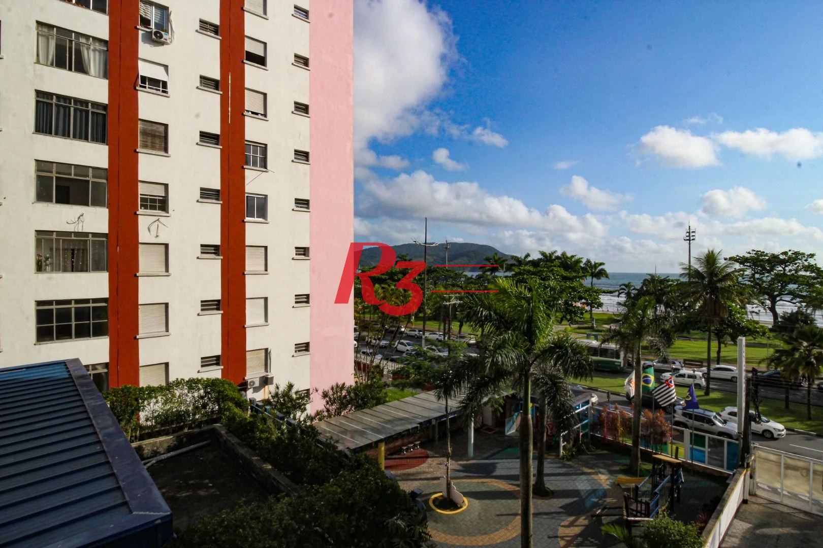 Apartamento com 3 dormitórios à venda, 107 m² por R$ 845.000,00 - Boqueirão - Santos/SP