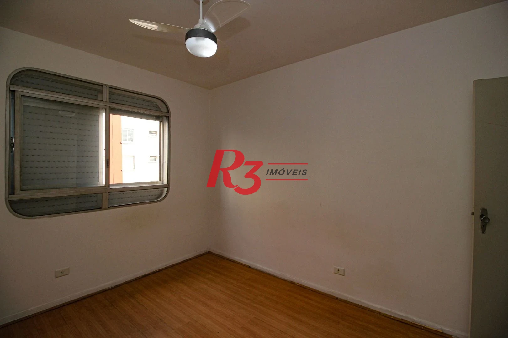 Apartamento com 3 dormitórios à venda, 107 m² por R$ 845.000,00 - Boqueirão - Santos/SP