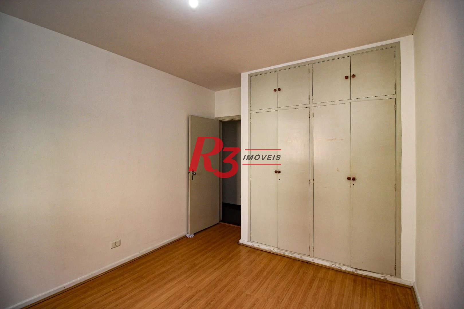 Apartamento com 3 dormitórios à venda, 107 m² por R$ 845.000,00 - Boqueirão - Santos/SP