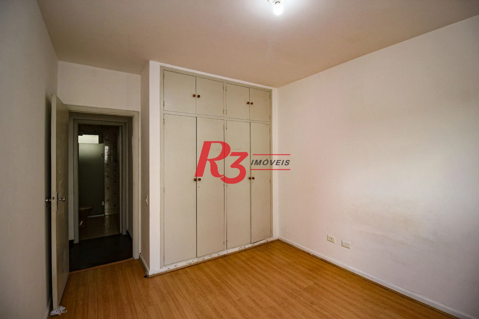 Apartamento com 3 dormitórios à venda, 107 m² por R$ 845.000,00 - Boqueirão - Santos/SP