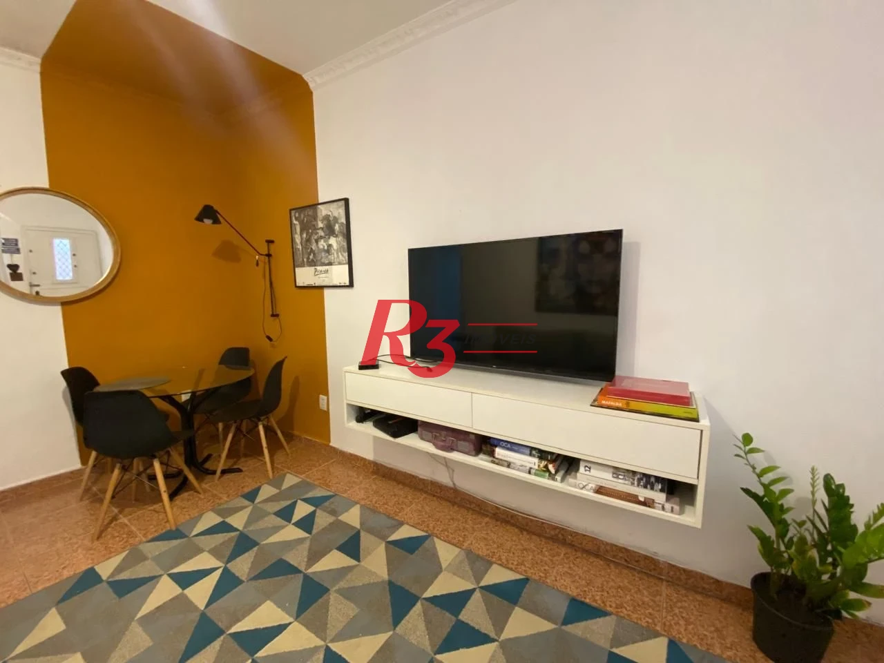 Apartamento com 2 dormitórios à venda, 70 m² por R$ 395.000,00 - Campo Grande - Santos/SP
