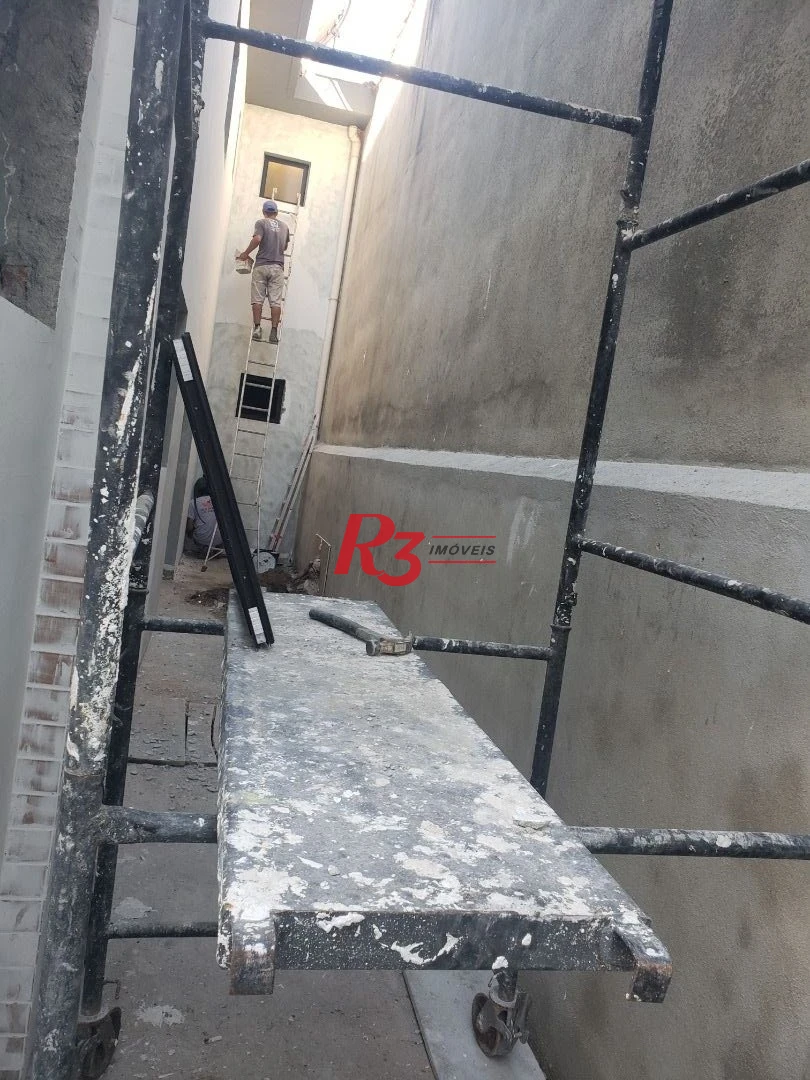 Sobrado com 3 suítes à venda, 200 m² por R$ 1.950.000 - Embaré - Santos/SP