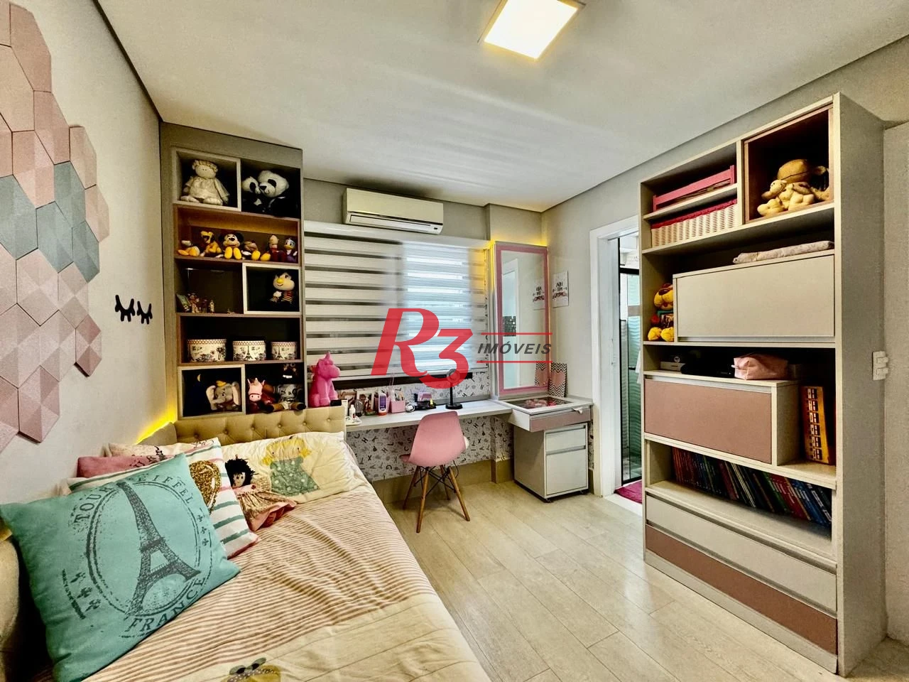 Cobertura com 3 dormitórios à venda, 289 m² por R$ 2.200.000,00 - Ponta da Praia - Santos/SP