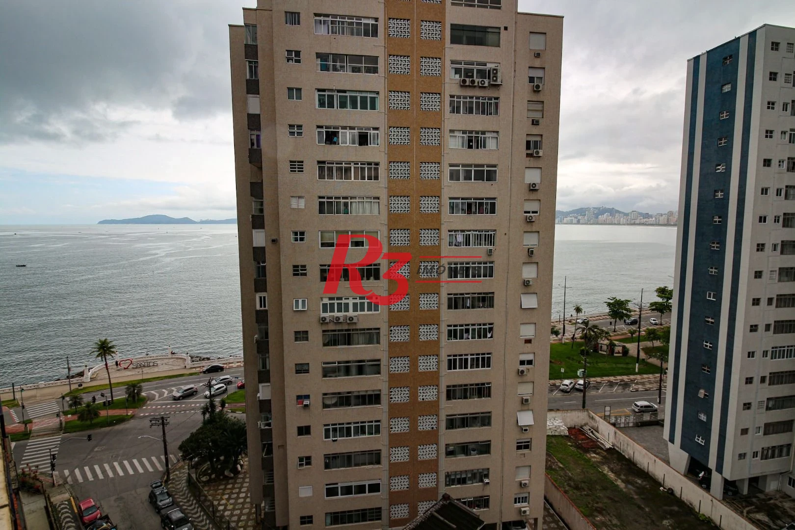 Cobertura com 3 dormitórios à venda, 246 m² por R$ 1.383.000,00 - Ponta da Praia - Santos/SP