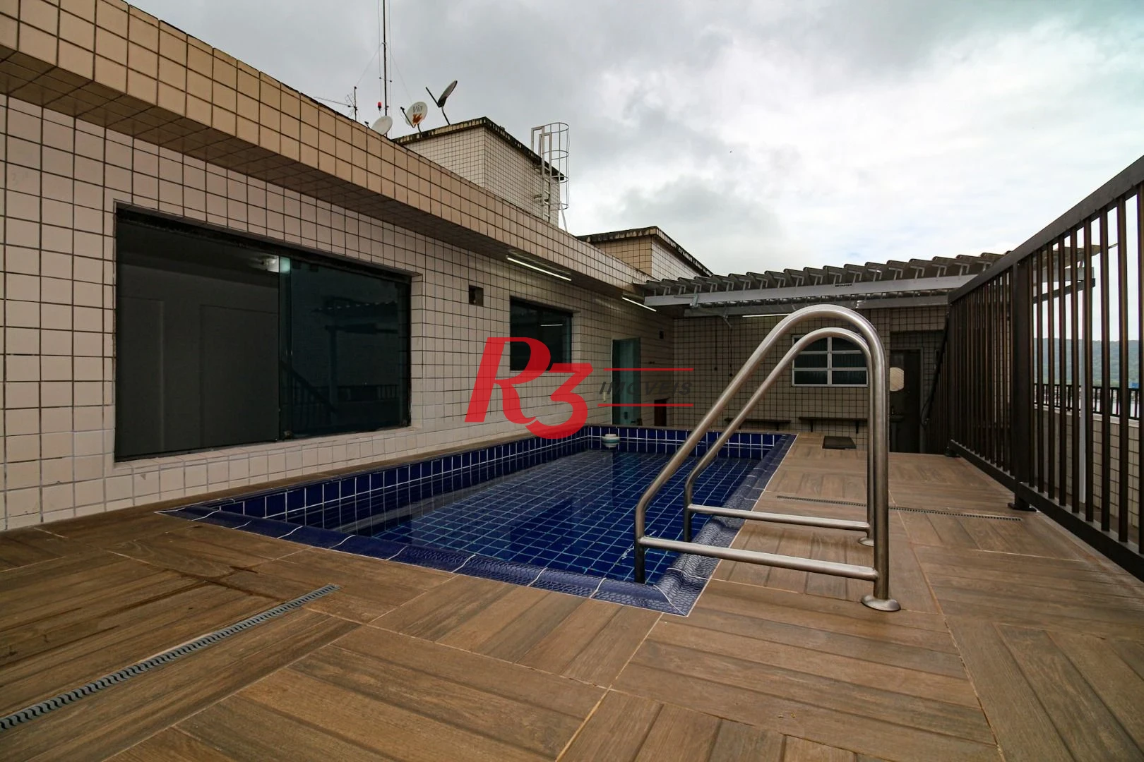 Cobertura com 3 dormitórios à venda, 246 m² por R$ 1.383.000,00 - Ponta da Praia - Santos/SP