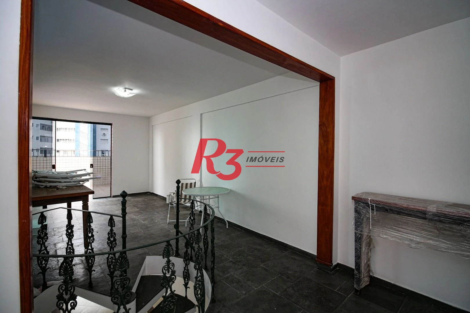 Cobertura com 3 dormitórios à venda, 246 m² por R$ 1.383.000,00 - Ponta da Praia - Santos/SP