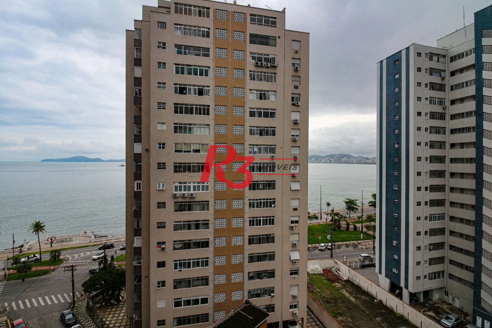 Cobertura com 3 dormitórios à venda, 246 m² por R$ 1.383.000,00 - Ponta da Praia - Santos/SP