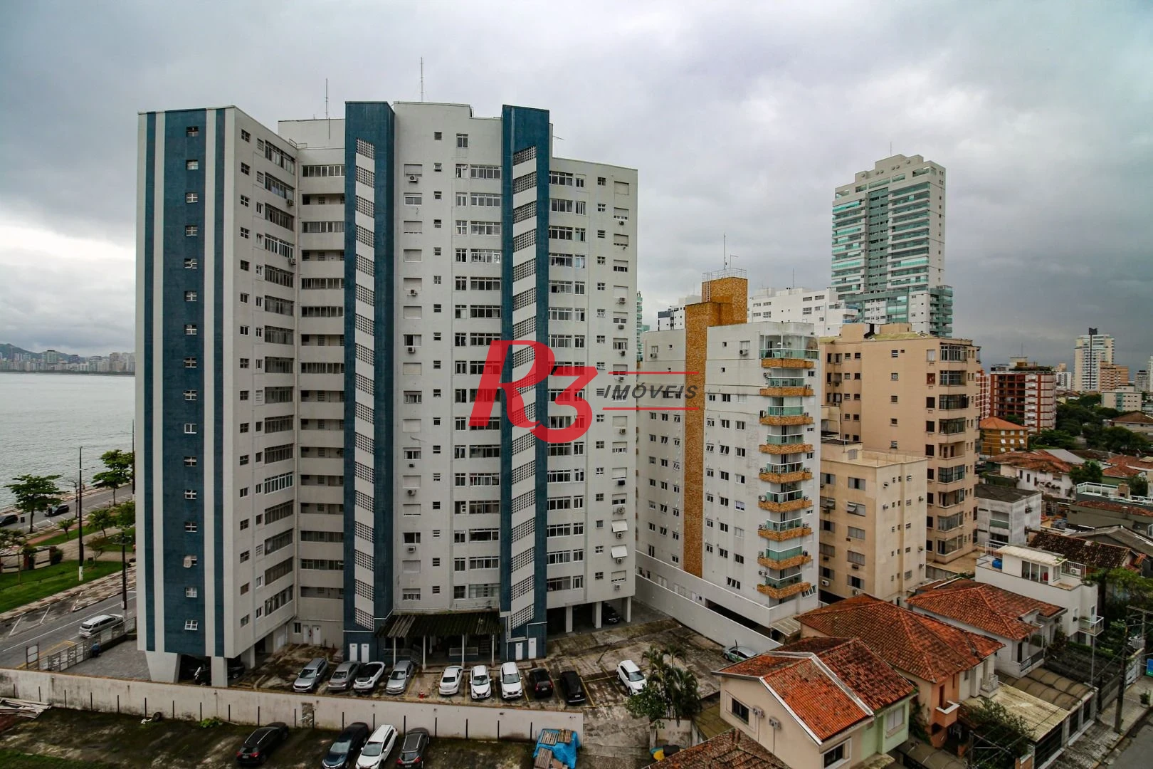 Cobertura com 3 dormitórios à venda, 246 m² por R$ 1.383.000,00 - Ponta da Praia - Santos/SP