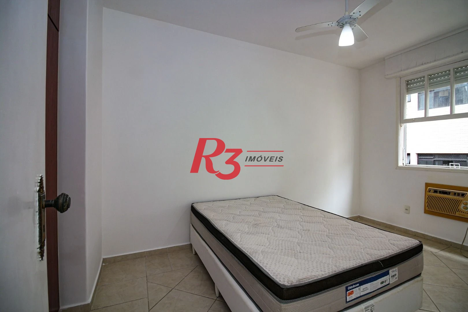 Cobertura com 3 dormitórios à venda, 246 m² por R$ 1.383.000,00 - Ponta da Praia - Santos/SP