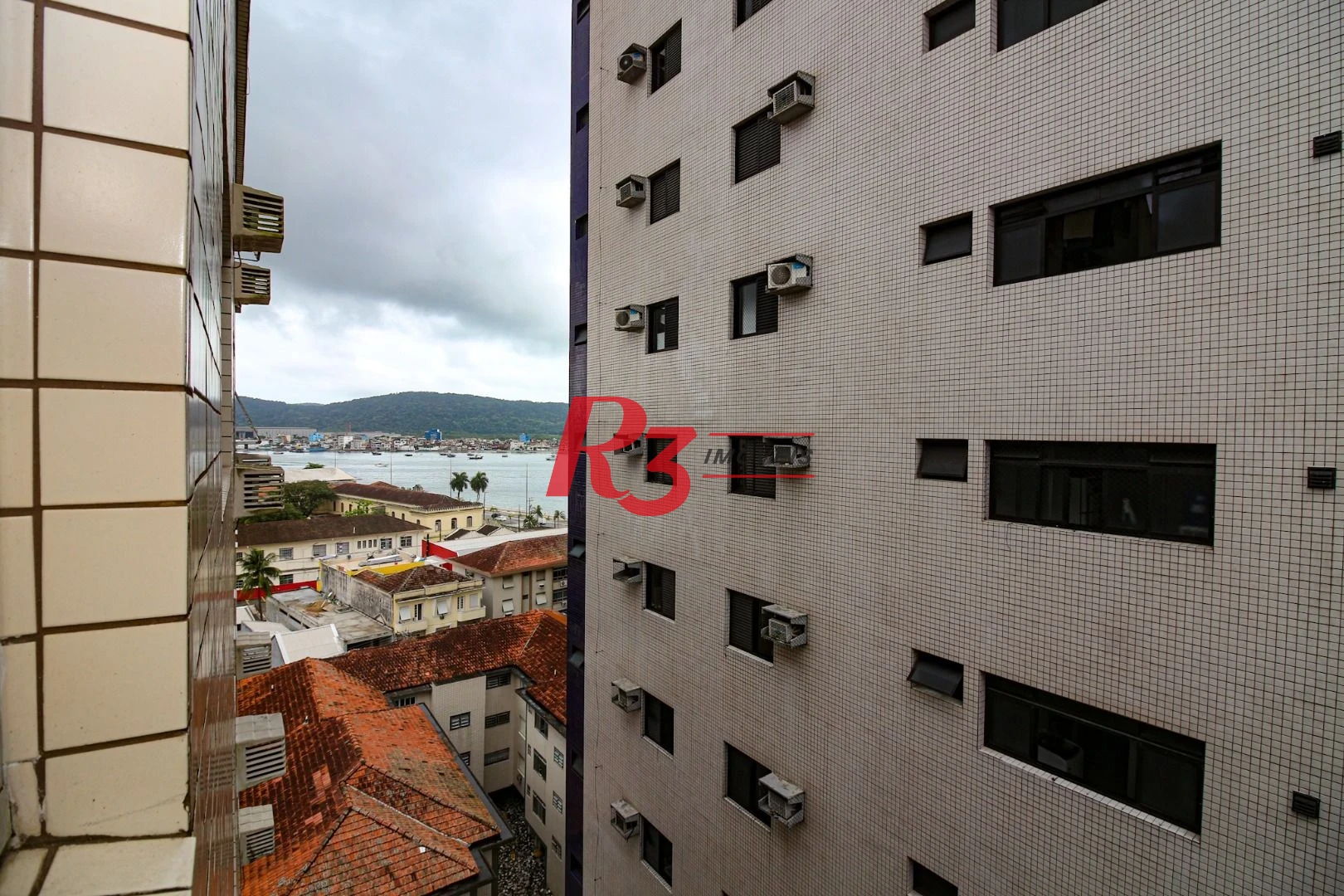 Cobertura com 3 dormitórios à venda, 246 m² por R$ 1.383.000,00 - Ponta da Praia - Santos/SP