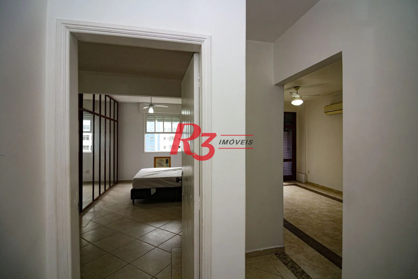Cobertura com 3 dormitórios à venda, 246 m² por R$ 1.383.000,00 - Ponta da Praia - Santos/SP