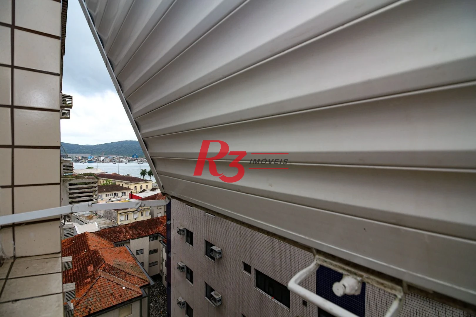 Cobertura com 3 dormitórios à venda, 246 m² por R$ 1.383.000,00 - Ponta da Praia - Santos/SP