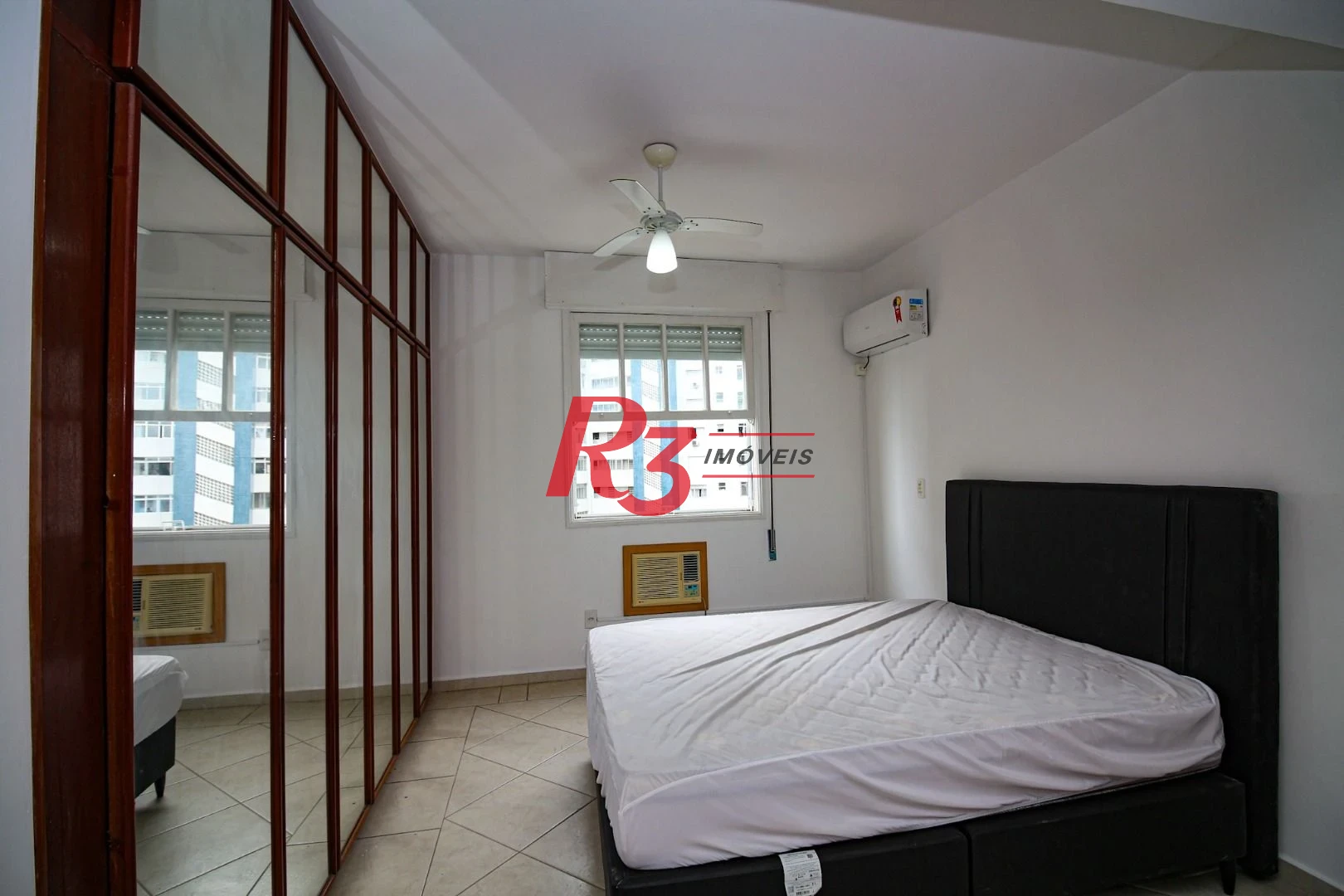 Cobertura com 3 dormitórios à venda, 246 m² por R$ 1.383.000,00 - Ponta da Praia - Santos/SP