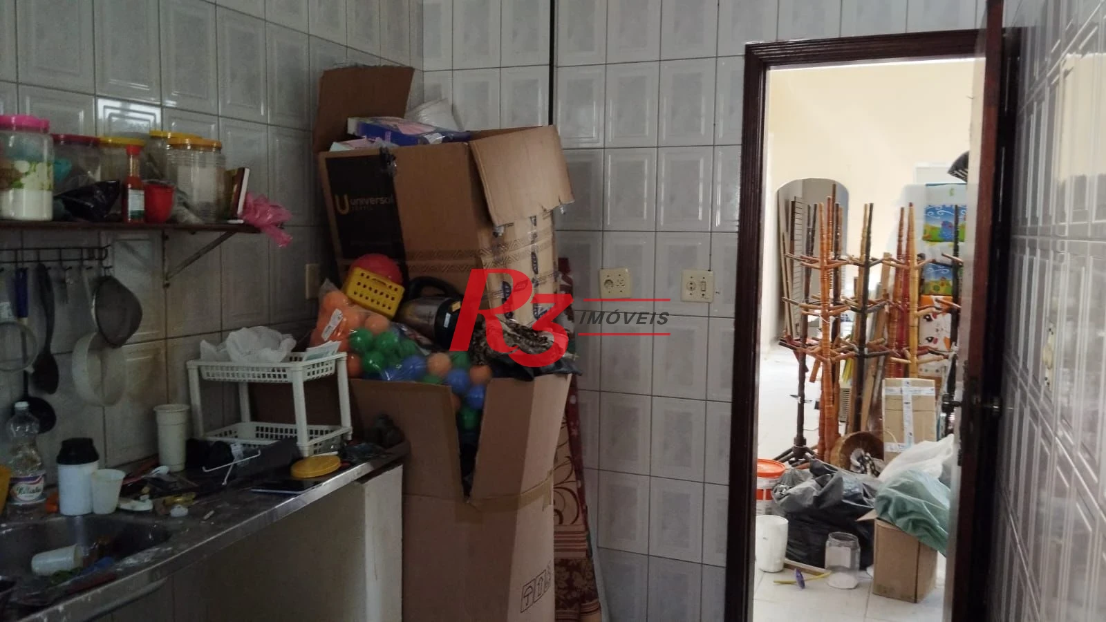 Excelente prédio para fins residenciais ou comerciais.