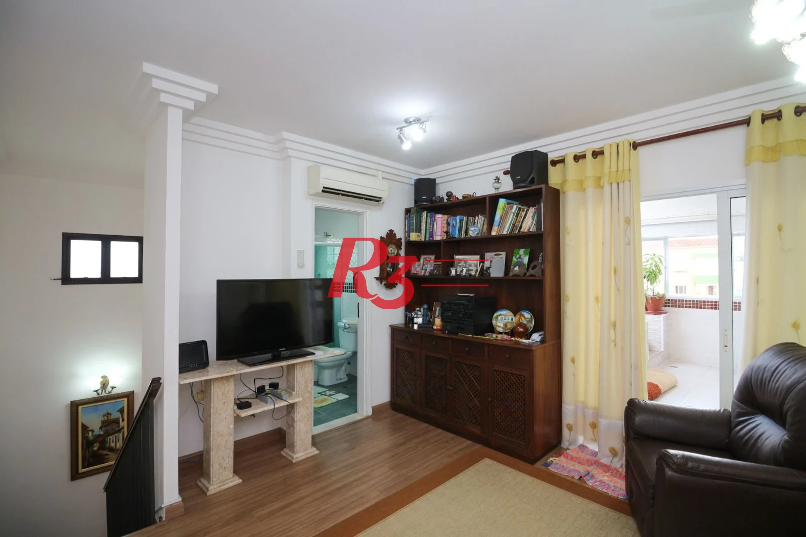 Cobertura com 3 dormitórios à venda, 200 m² por R$ 1.600.000,00 - Embaré - Santos/SP