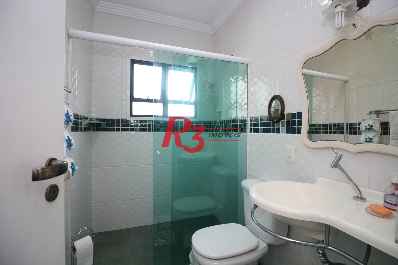 Cobertura com 3 dormitórios à venda, 200 m² por R$ 1.600.000,00 - Embaré - Santos/SP