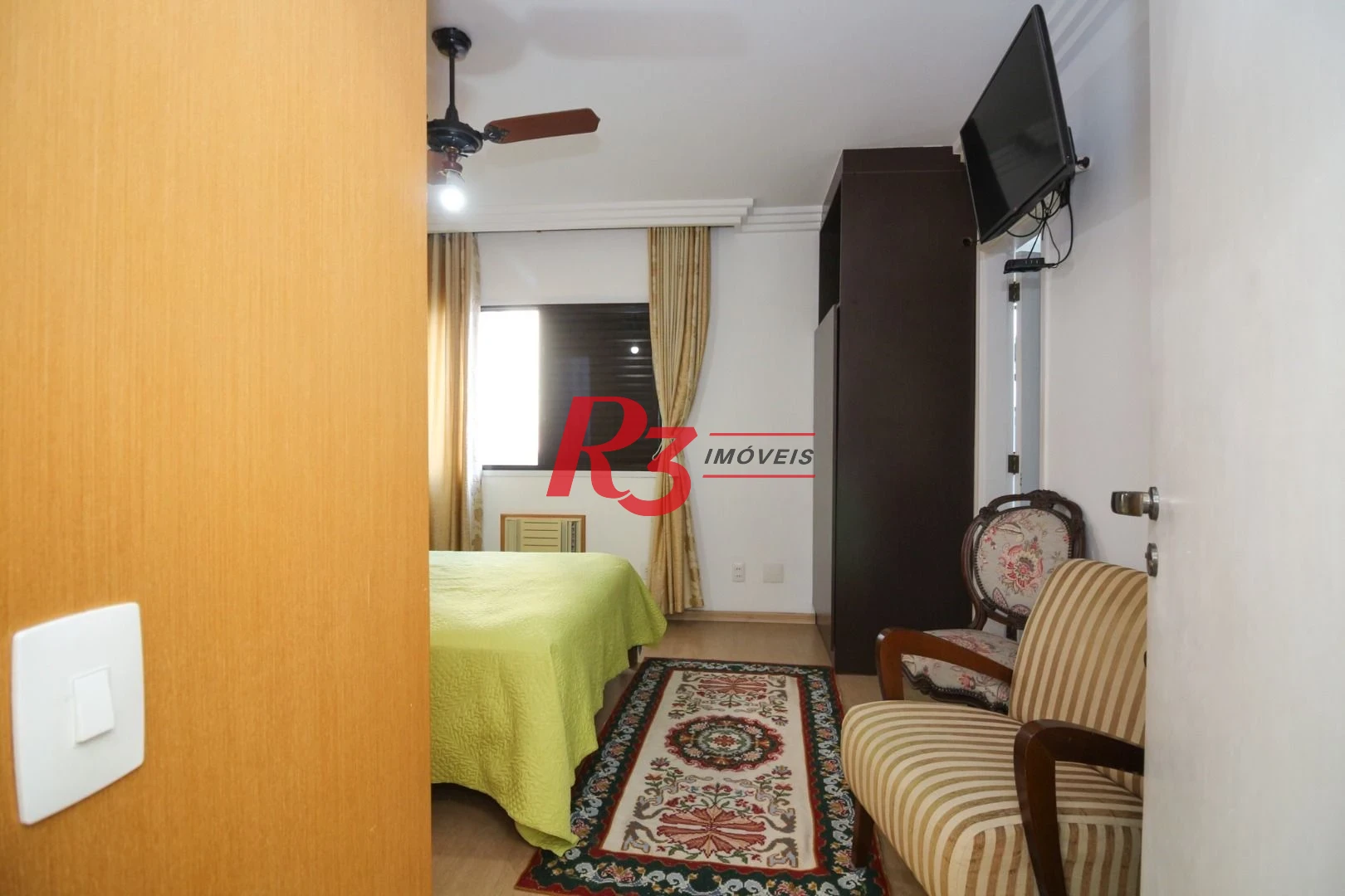 Cobertura com 3 dormitórios à venda, 200 m² por R$ 1.600.000,00 - Embaré - Santos/SP