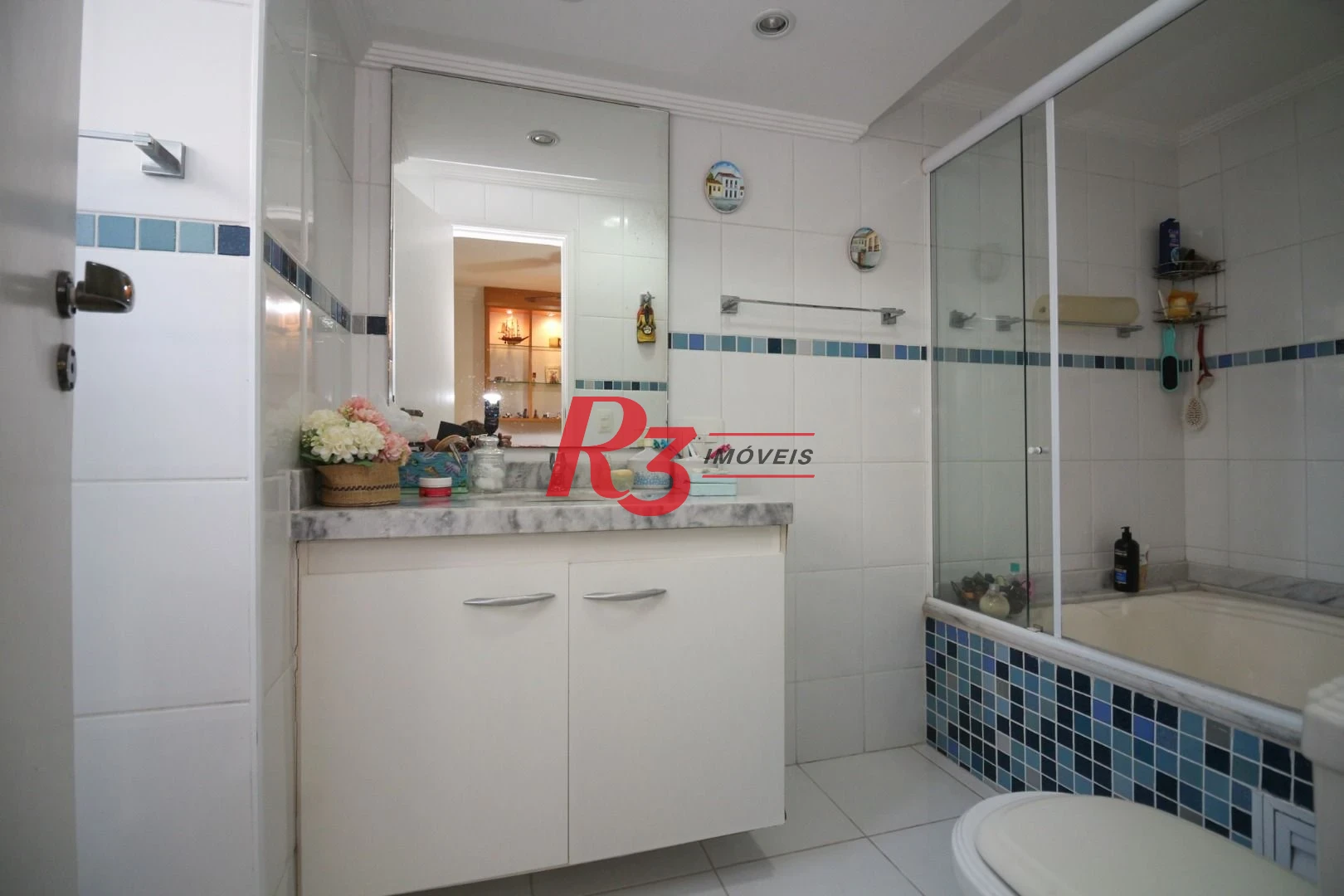 Cobertura com 3 dormitórios à venda, 200 m² por R$ 1.600.000,00 - Embaré - Santos/SP