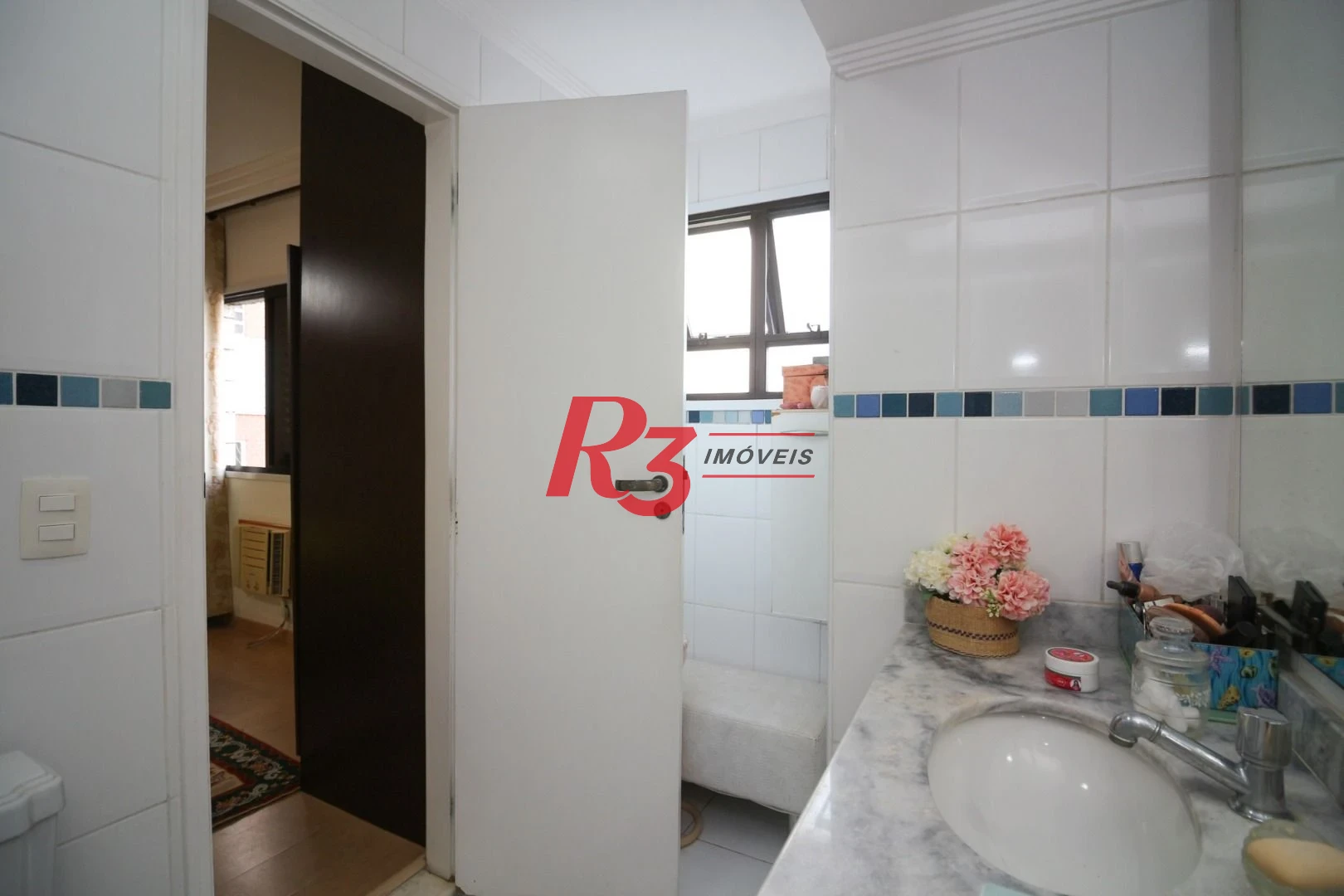 Cobertura com 3 dormitórios à venda, 200 m² por R$ 1.600.000,00 - Embaré - Santos/SP