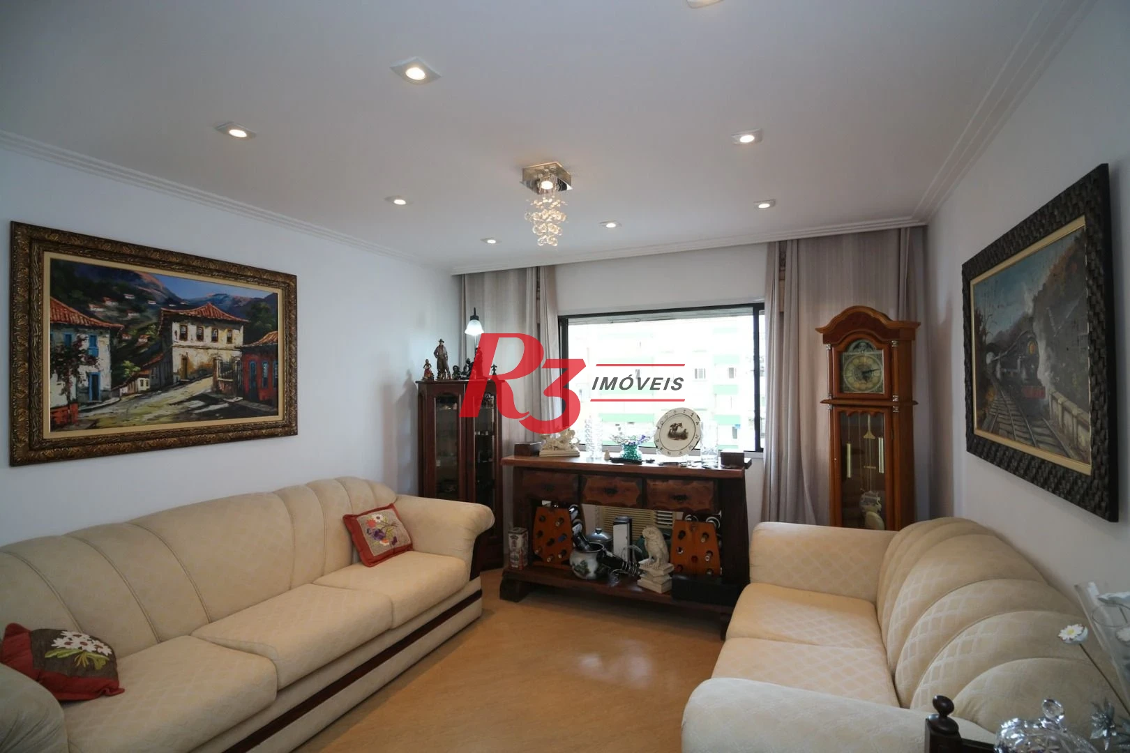 Cobertura com 3 dormitórios à venda, 200 m² por R$ 1.600.000,00 - Embaré - Santos/SP