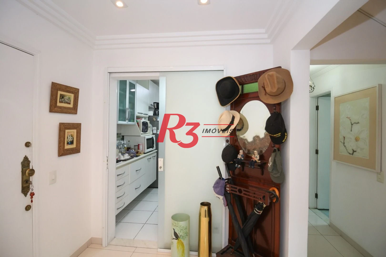 Cobertura com 3 dormitórios à venda, 200 m² por R$ 1.600.000,00 - Embaré - Santos/SP