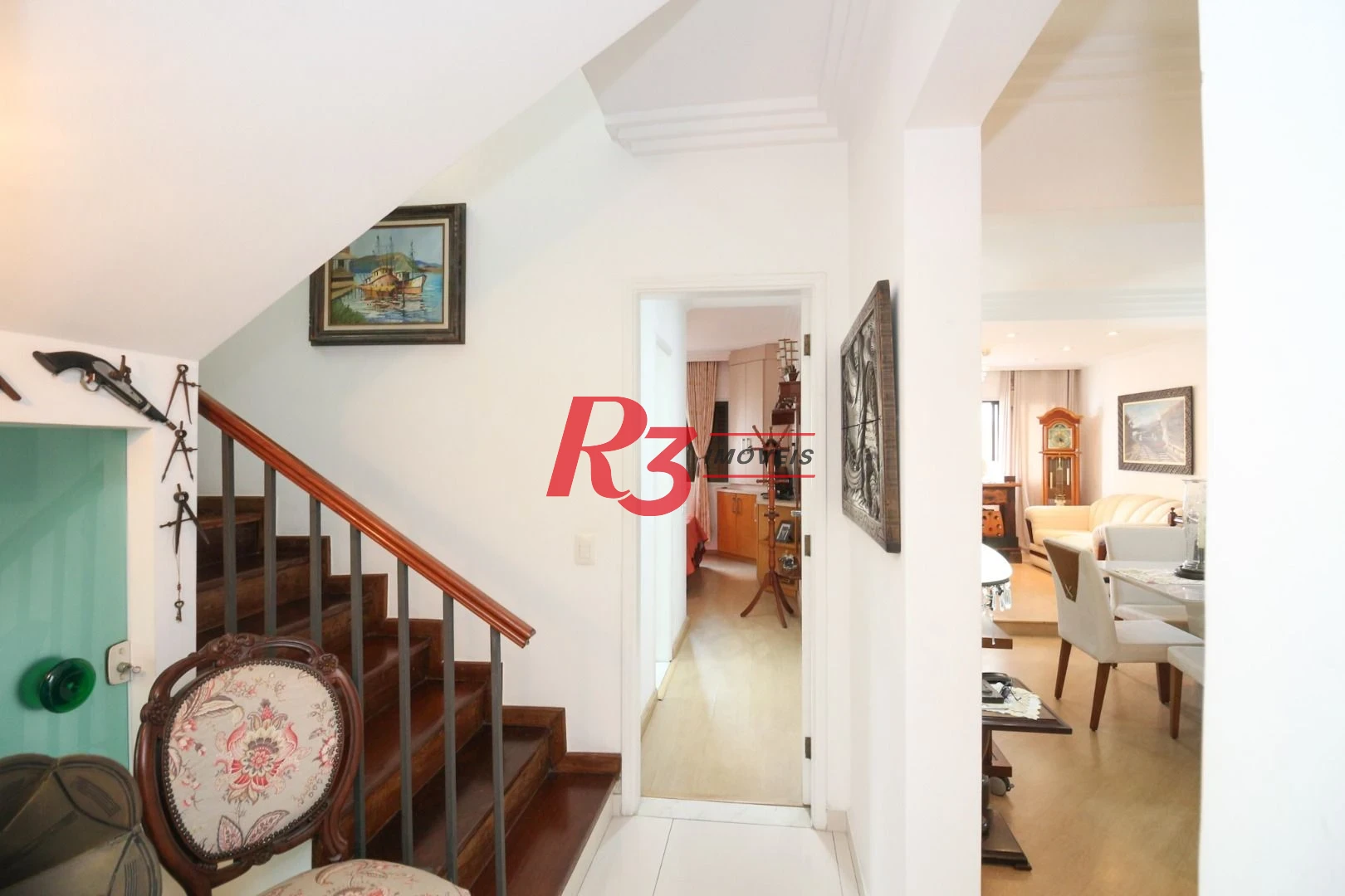 Cobertura com 3 dormitórios à venda, 200 m² por R$ 1.600.000,00 - Embaré - Santos/SP