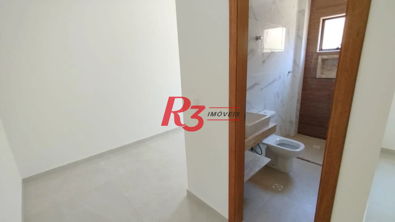 Casa com 4 dormitórios à venda, 220 m² por R$ 1.730.000,00 - Embaré - Santos/SP